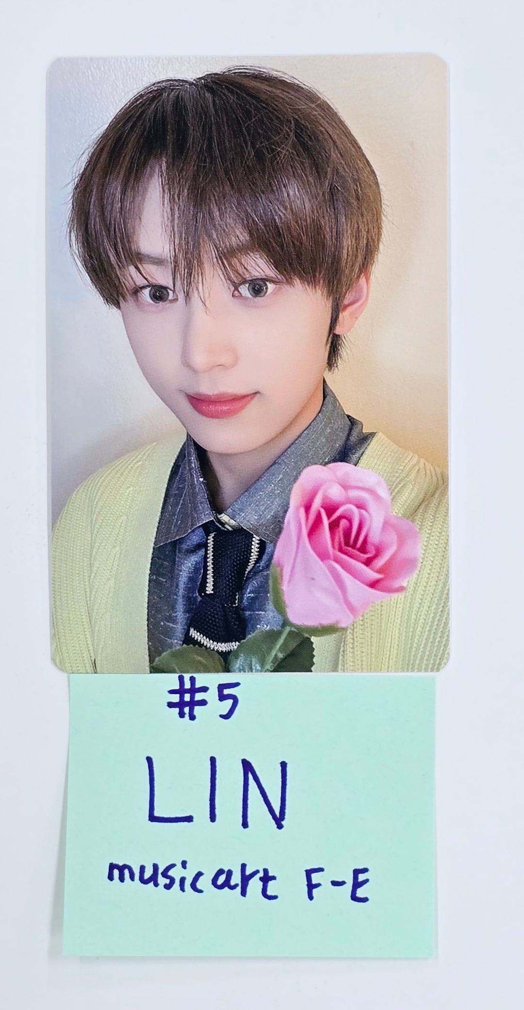 NouerA "Chapter: New is Now" - Musicart Fansign Event Photocard [25.3.6]