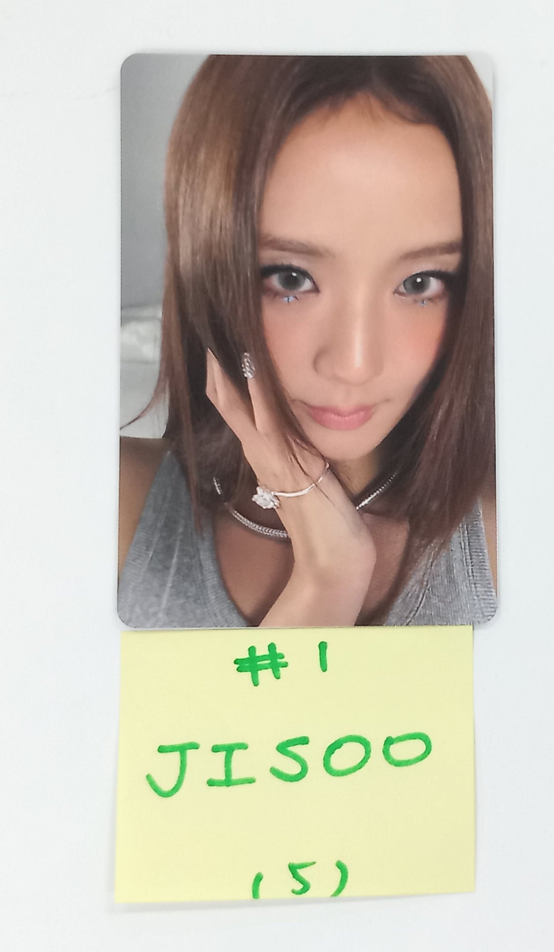 JISOO "AMORTAGE" - Official Photocard [25.4.11]