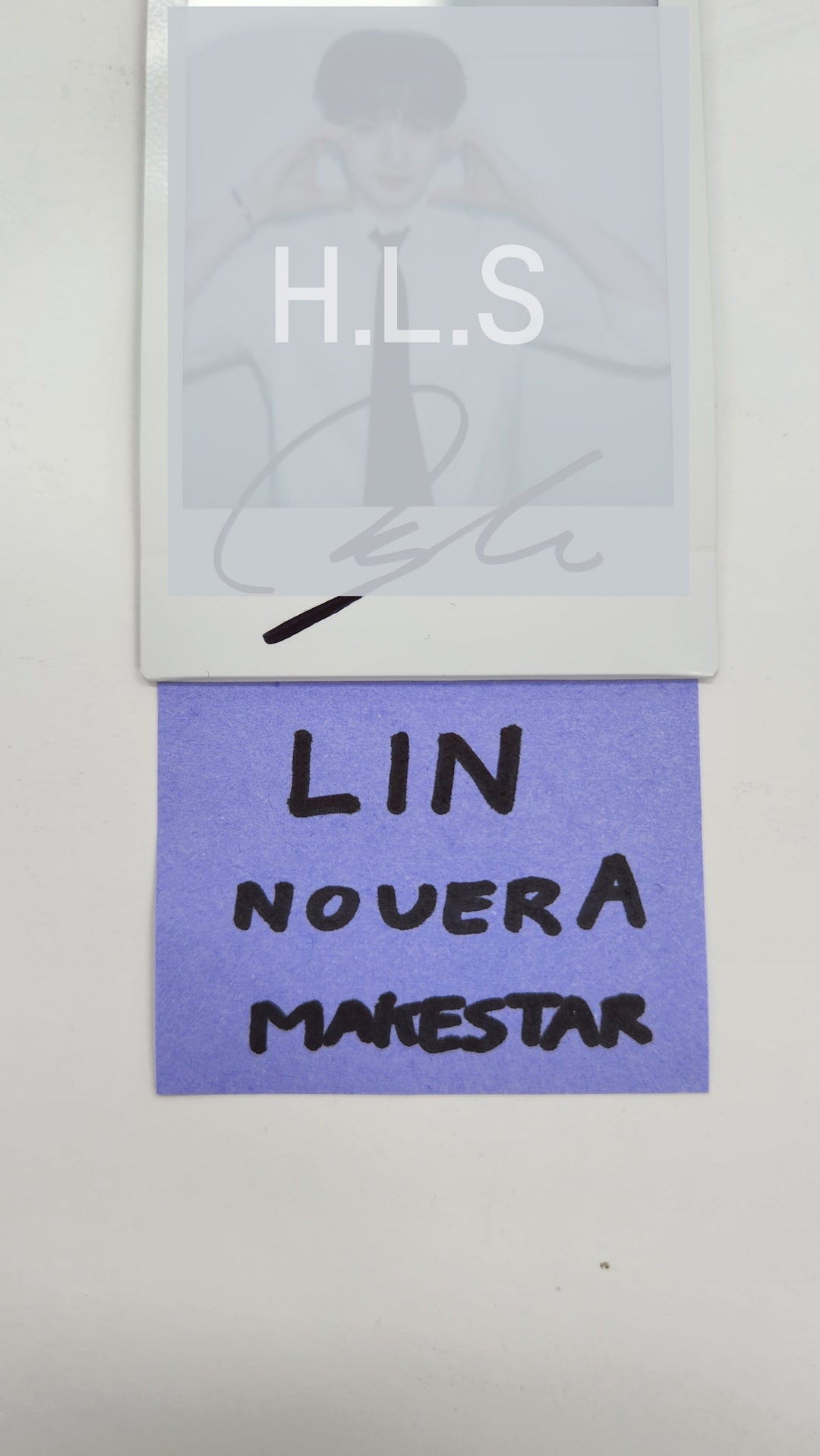 LIN (Of NouerA) "Chapter: New is Now" - Hand Autographed(Signed) Photocard [25.3.17]