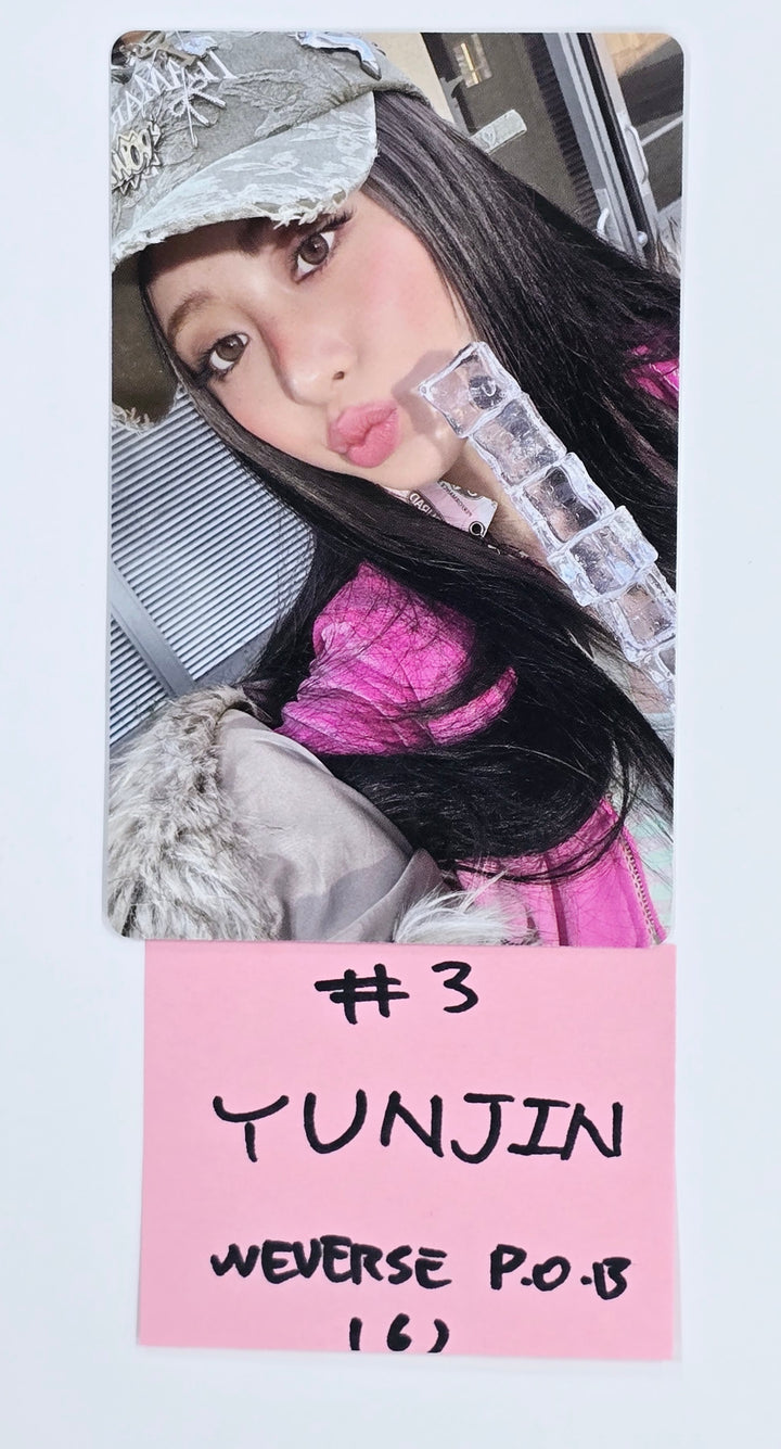 Le Sserafim "Hot" - Weverse Shop Pre-Order Benefit Photocard (Restocked) [25.3.18]
