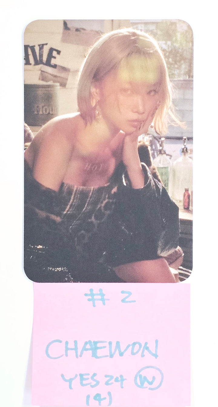 Le Sserafim "Hot" - Yes24 Pre-Order Benefit Photocard [Weverse Album Ver.] (Restocked) [25.3.18]