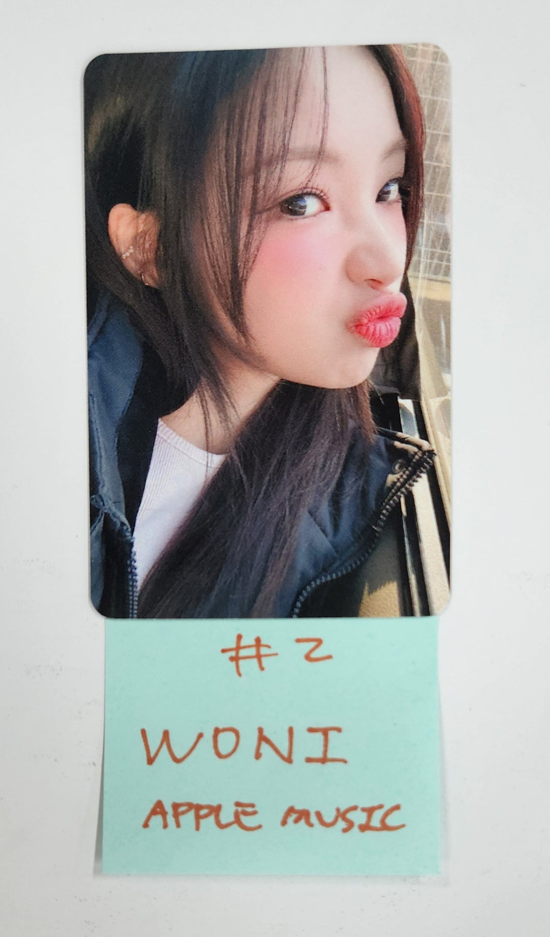 RESCENE "Glow Up" - Apple Music Fansign Event Photocard Round 2 [25.3.19]