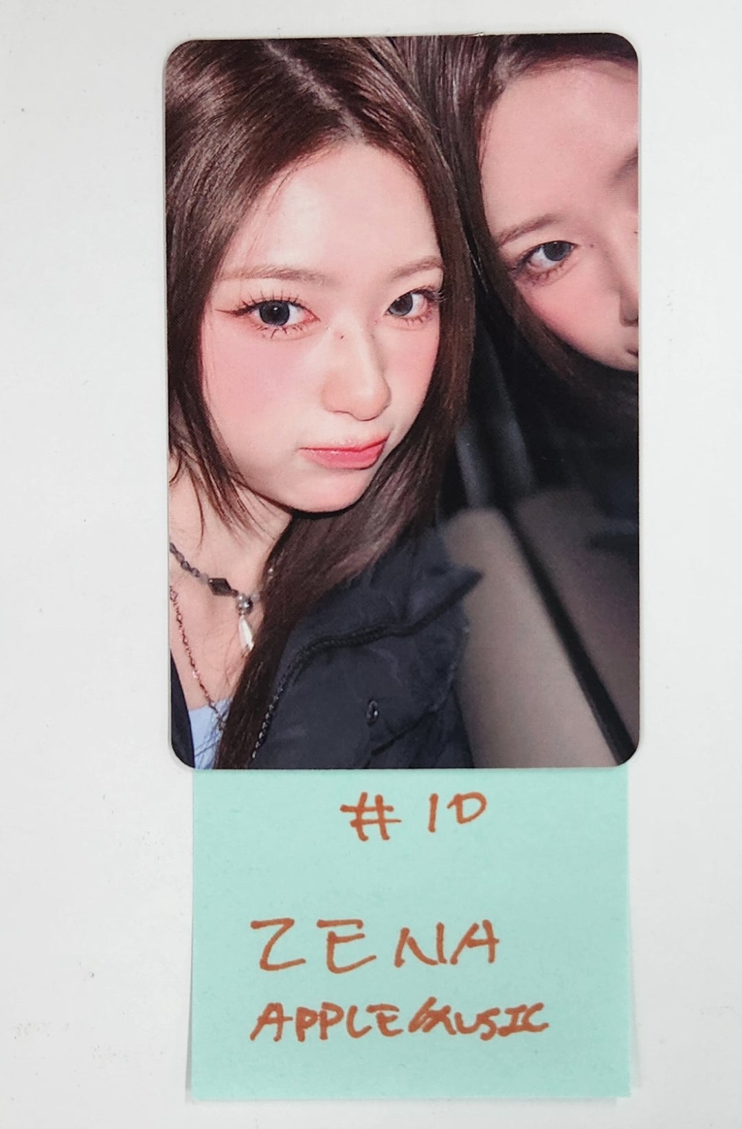 RESCENE "Glow Up" - Apple Music Fansign Event Photocard Round 2 [25.3.19]