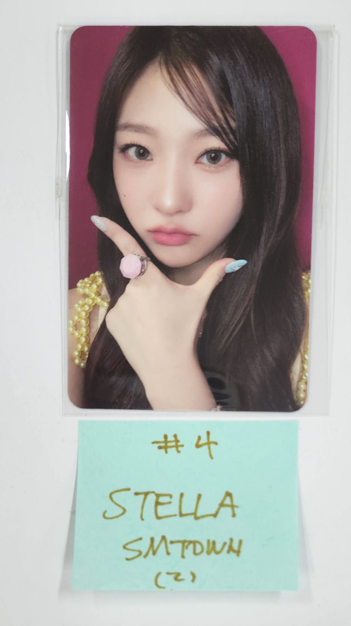 Hearts2Hearts "The Chase" - SM Town Fansign Event Photocard [25.3.19]