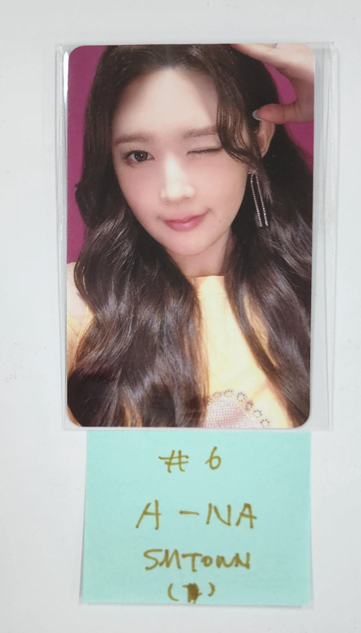 Hearts2Hearts "The Chase" - SM Town Fansign Event Photocard [25.3.19]