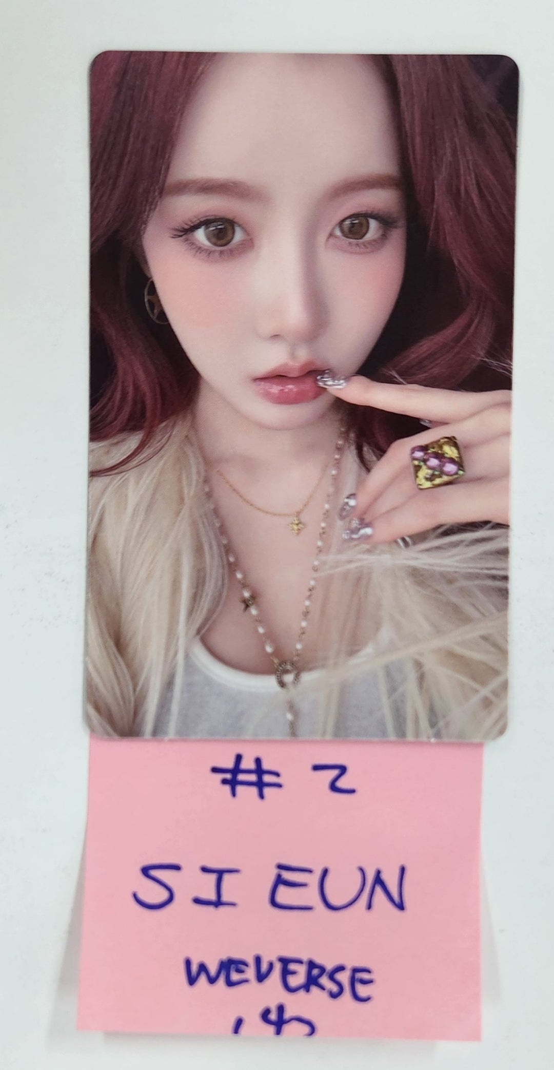 STAYC "S" - Weverse Shop Special Gift Photocard [25.3.25]