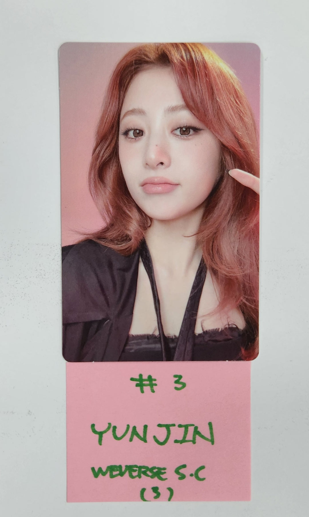 Le Sserafim "Hot" - Weverse Shop Studio Choom Event Photocard [25.3.25] - Must Read !