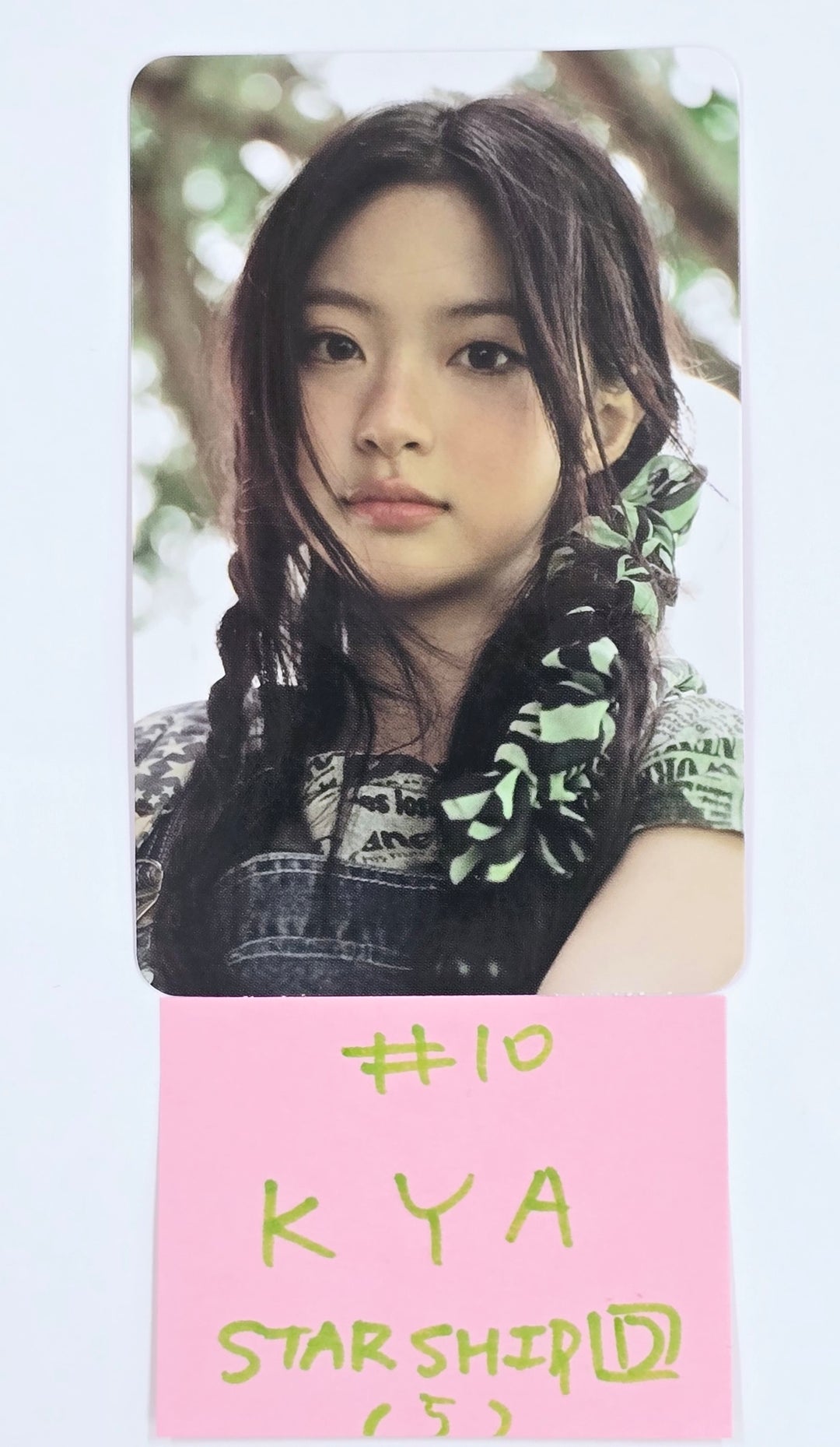 KiiiKiii "UNCUT GEM" - Starship Pre-Order Benefit Photocard [DIGGING Ver.] [25.3.25]
