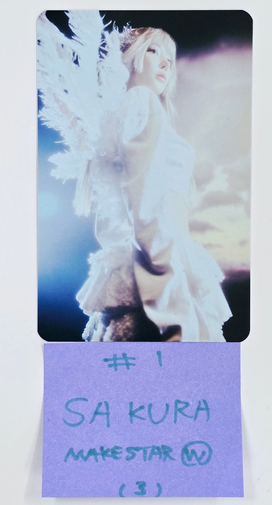 Le Sserafim "Hot" - Makestar Pre-Order Benefit Photocard [Weverse Album Ver.] (Restocked) [25.3.26]