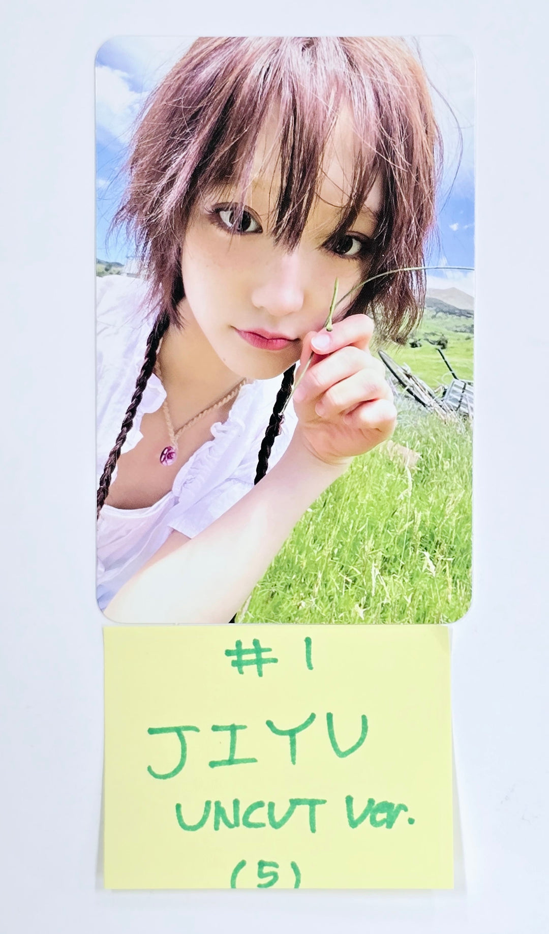 KiiiKiii "UNCUT GEM" - Official Photocard [UNCUT Ver.] [25.3.26]