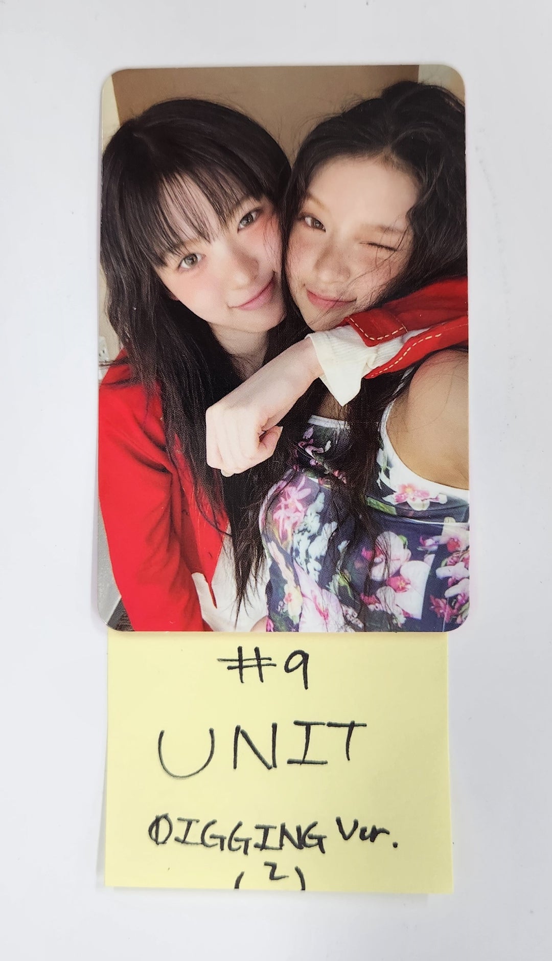 KiiiKiii "UNCUT GEM" - Official Photocard [DIGGING Ver.] [25.3.26]