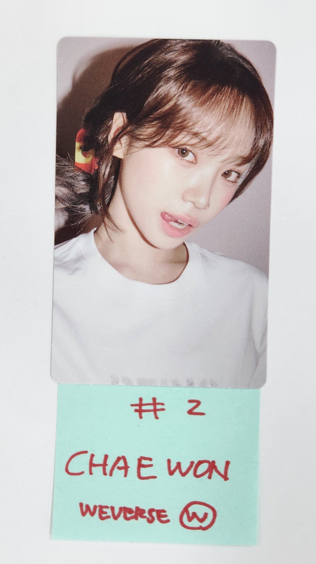 Le Sserafim "Hot" - Weverse Shop Pre-Order Benefit Photocard [Weverse Album Ver.] [25.3.27]