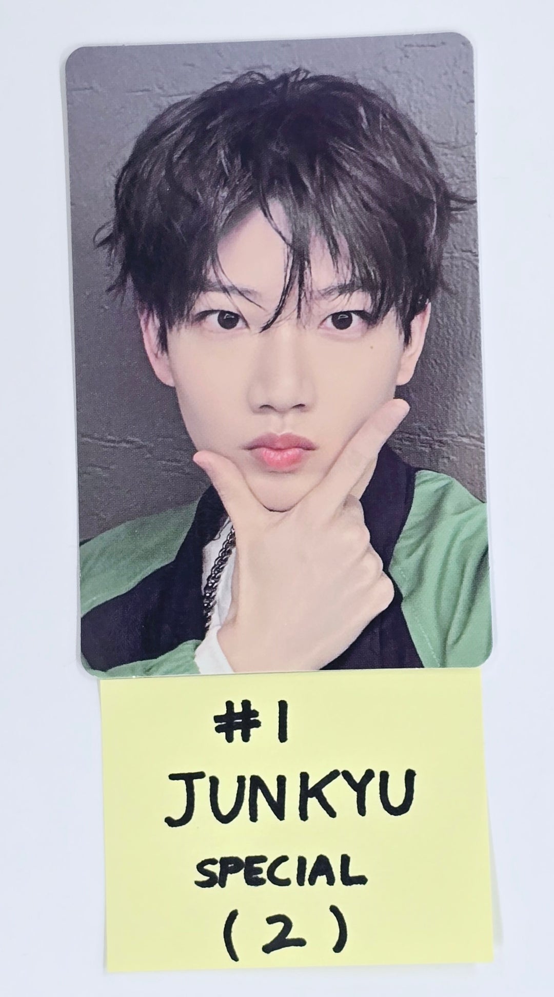 TREASURE "SPECIAL MOMENT" 2025 TREASURE FAN CONCERT IN SEOUL - Official Trading Photocard (1) [25.3.28]