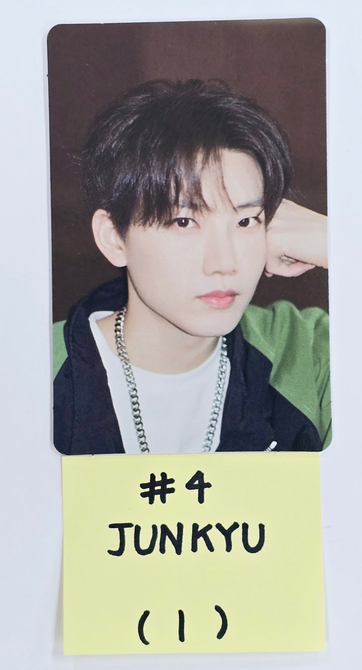 TREASURE "SPECIAL MOMENT" 2025 TREASURE FAN CONCERT IN SEOUL - Official Trading Photocard (1) [25.3.28]