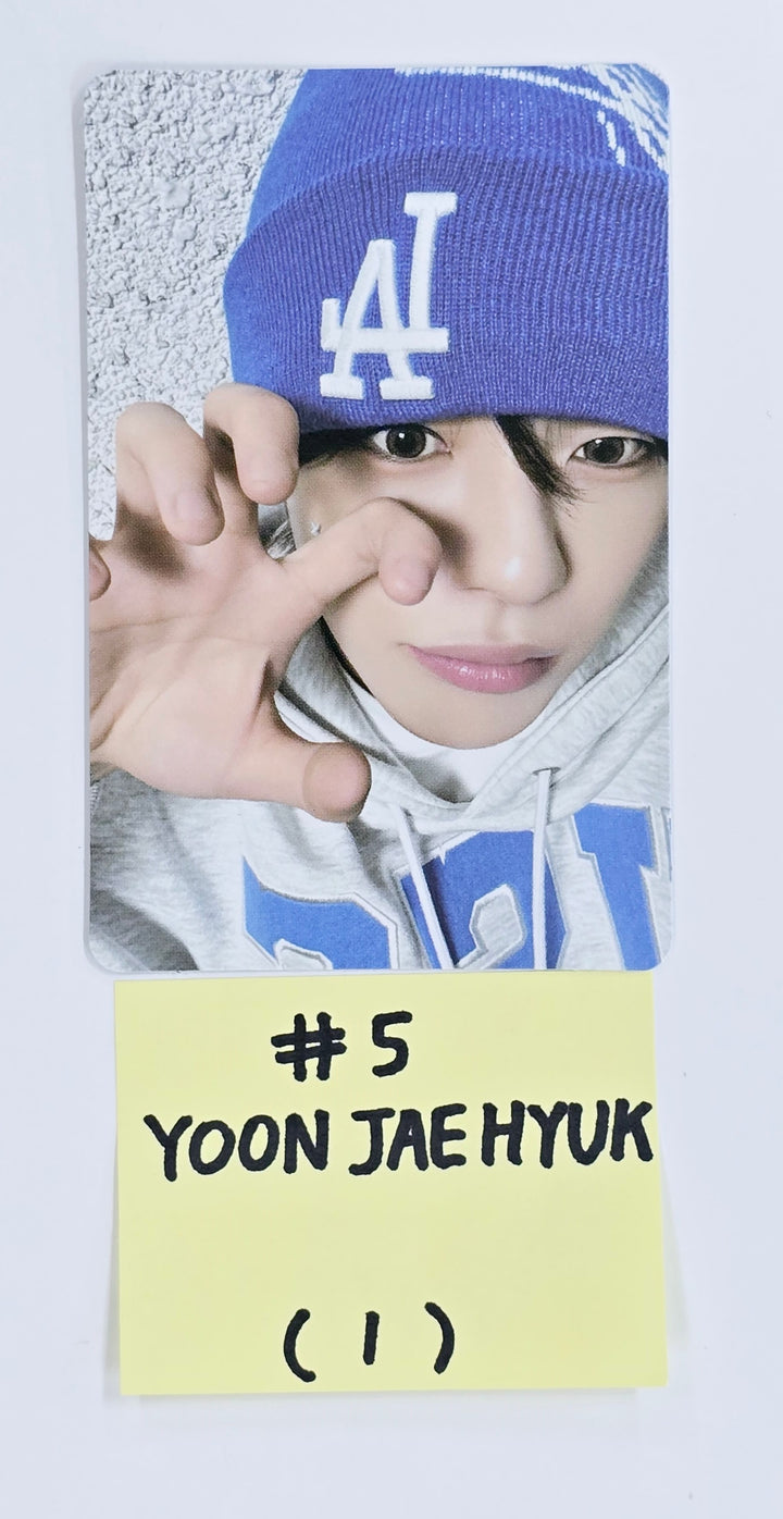 TREASURE "SPECIAL MOMENT" 2025 TREASURE FAN CONCERT IN SEOUL - Official Trading Photocard (1) [25.3.28]