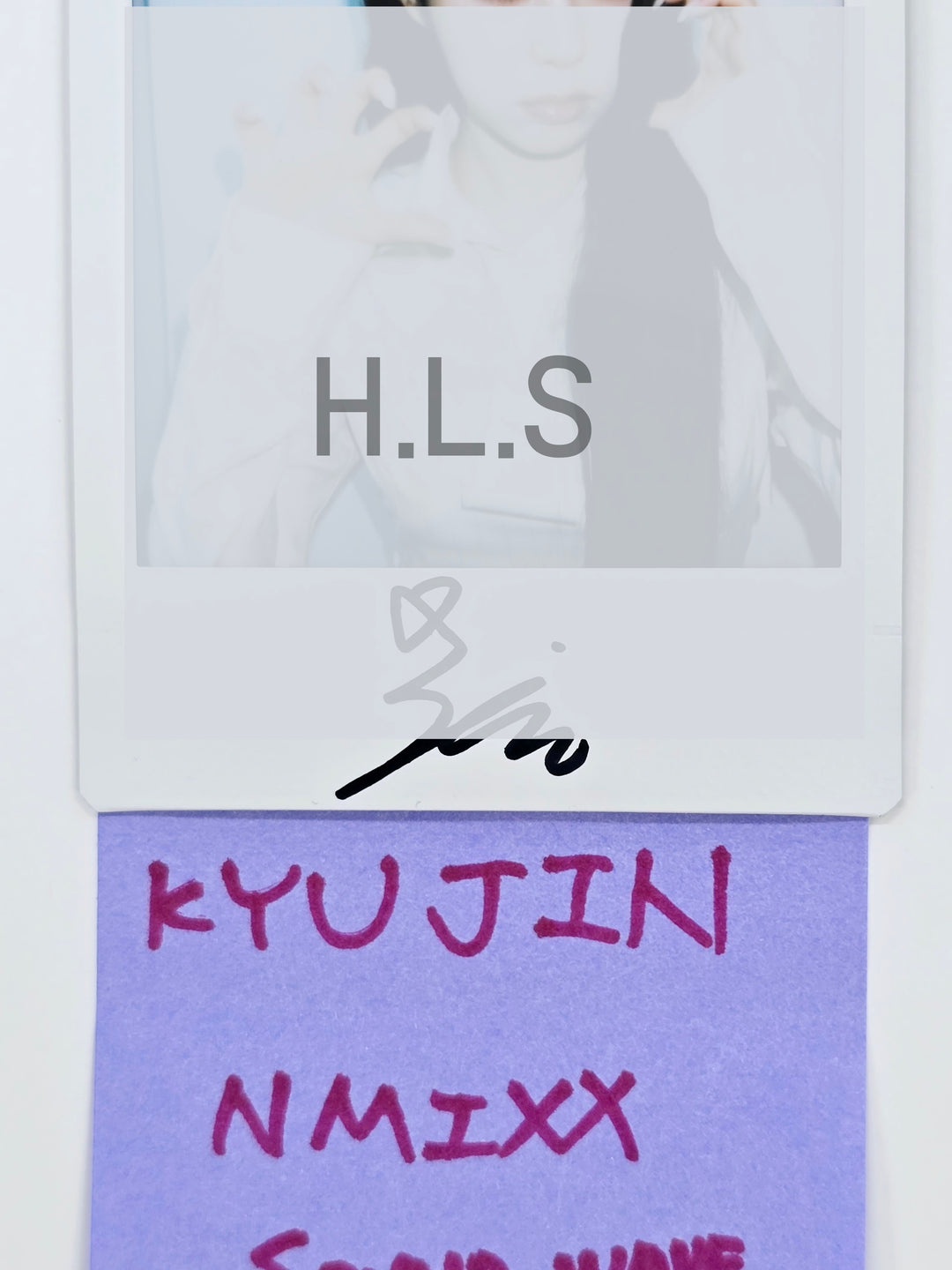 Kyujin  (Of NMIXX) "Fe3O4: FORWARD" - Hand Autograhped(Signed) Polaroid [25.3.31]