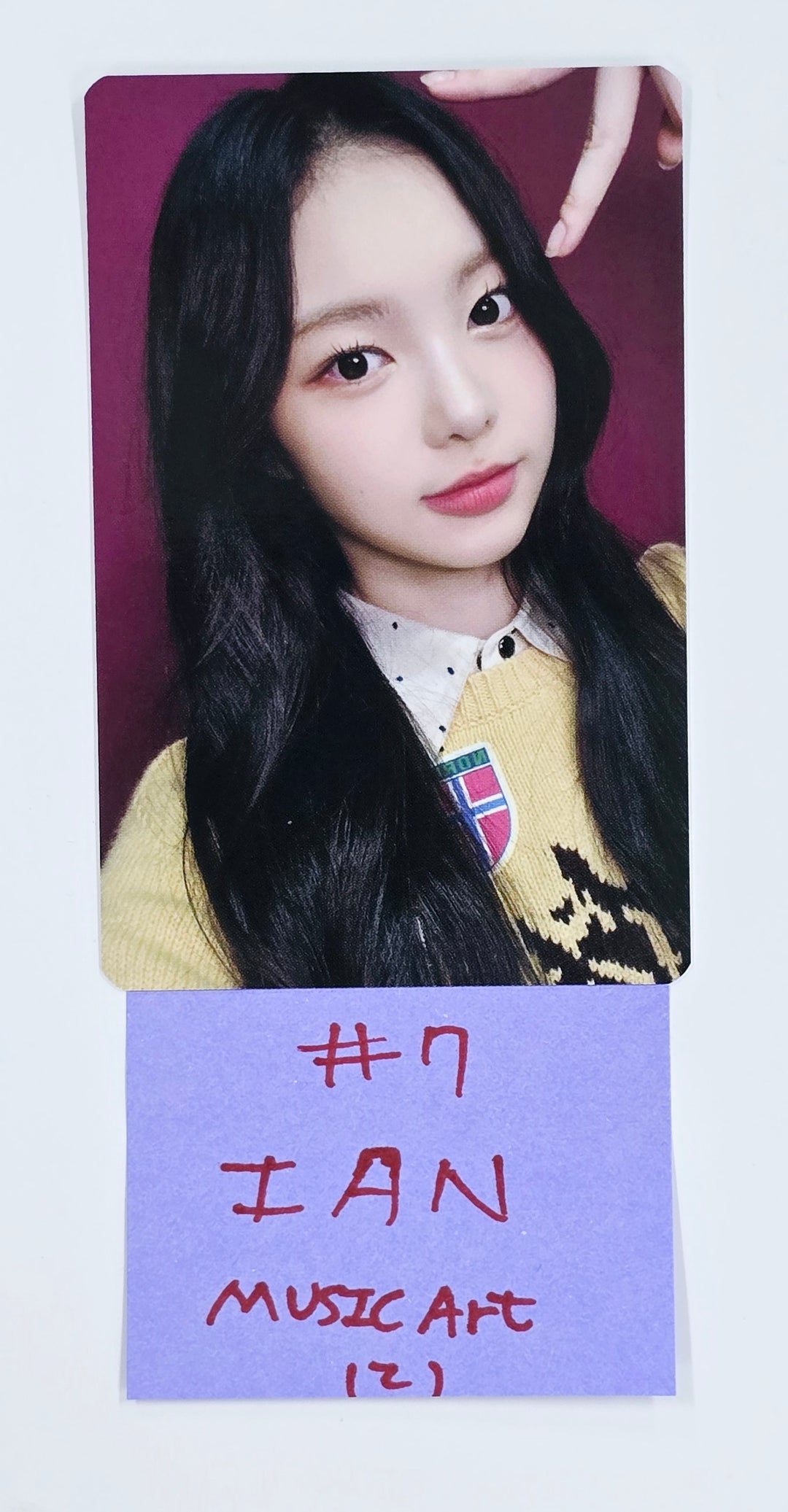 Hearts2Hearts "The Chase" - Music Art Fansign Event Photocard [25.3.31]