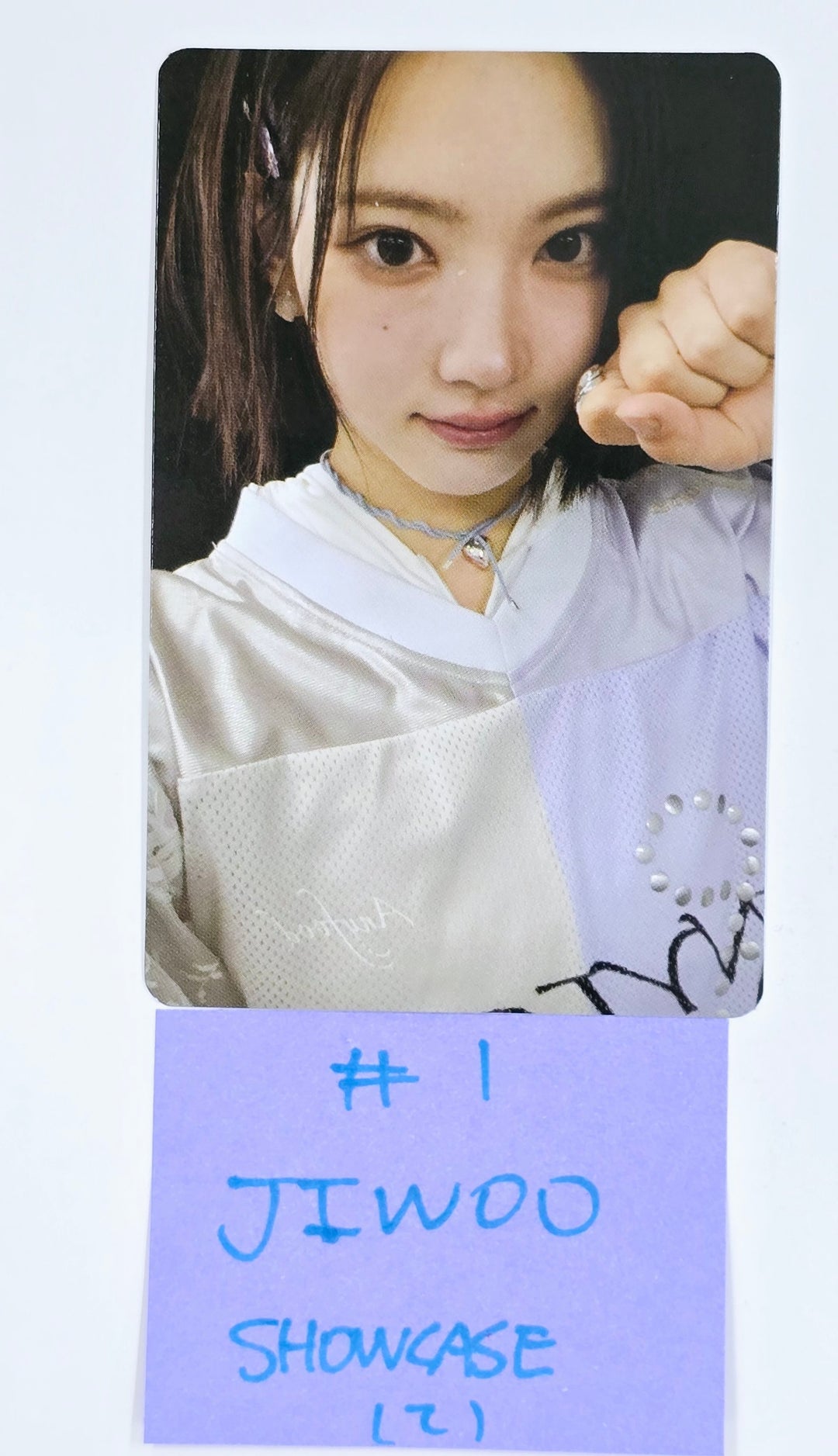 Hearts2Hearts "The Chase" - Debut Showcase Event Photocard, Fanlight, Sticker [25.3.31] - Must Read !