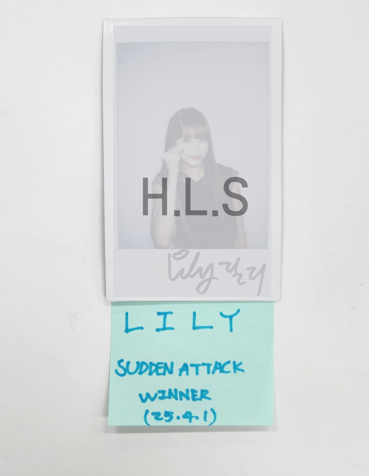 Lily (Of NMIXX) - Hand Autographed(Signed) Polaroid [25.4.1]
