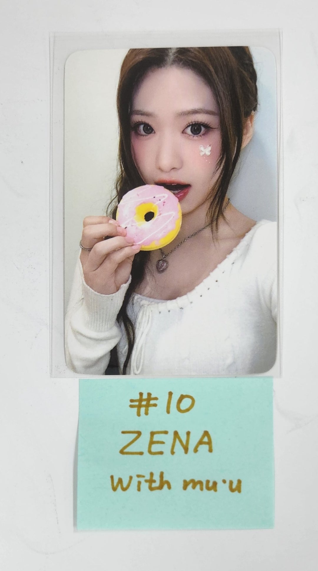 RESCENE "Glow Up" - Withmuu Fansign Event Photocard Round 2 [QR Ver.] [25.4.1]