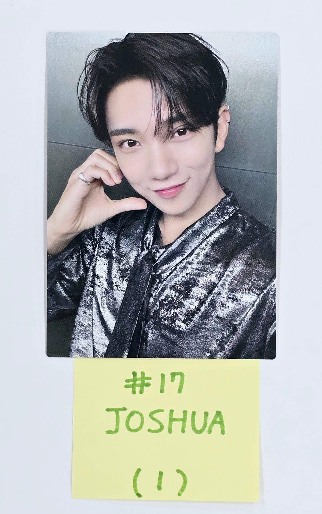 SEVENTEEN "Right Here" World Tour in Japan - Photocard (1) [25.4.1]