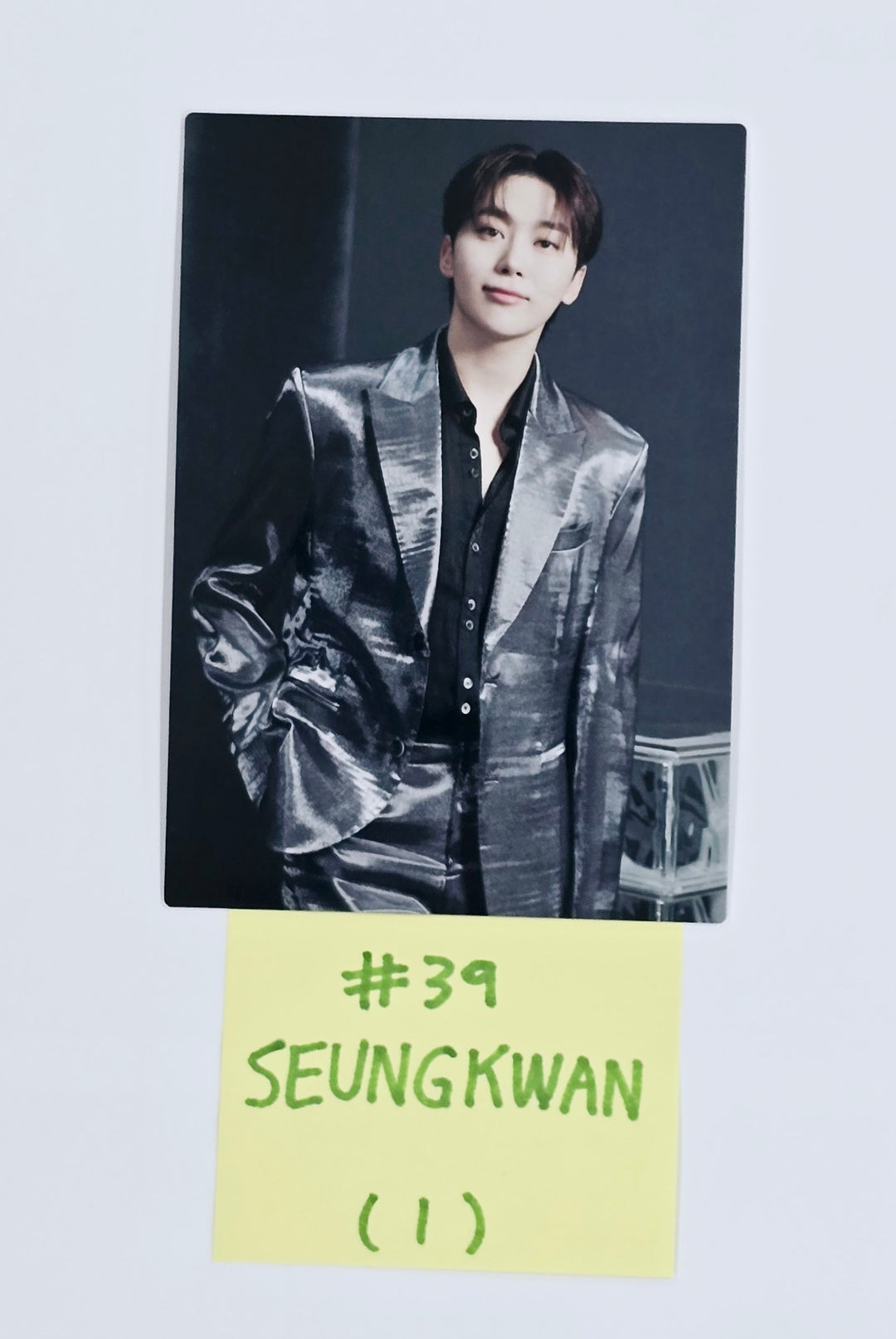 SEVENTEEN "Right Here" World Tour in Japan - Photocard (2) [25.4.1]