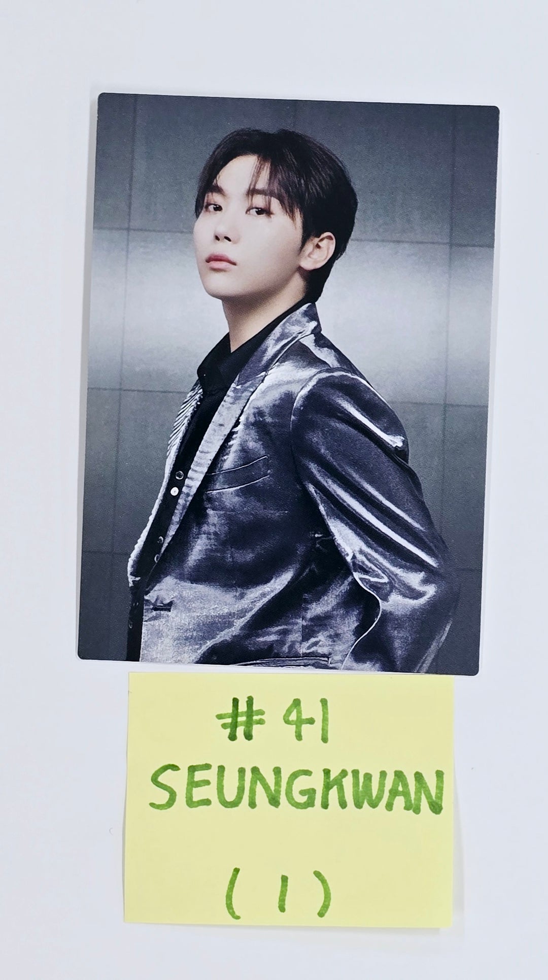 SEVENTEEN "Right Here" World Tour in Japan - Photocard (2) [25.4.1]