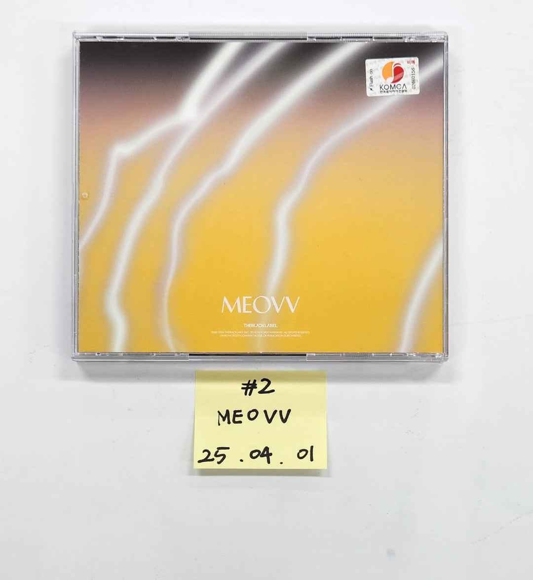 MEOVV "MEOVV" &amp; "TOXIC" - Hand Autograhped(Signed) Promo Album [25.4.1]