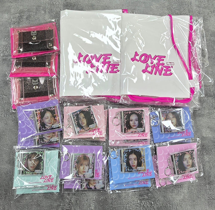 NiziU "LOVE LINE" - Pop-Up Store Official MD [25.4.1]