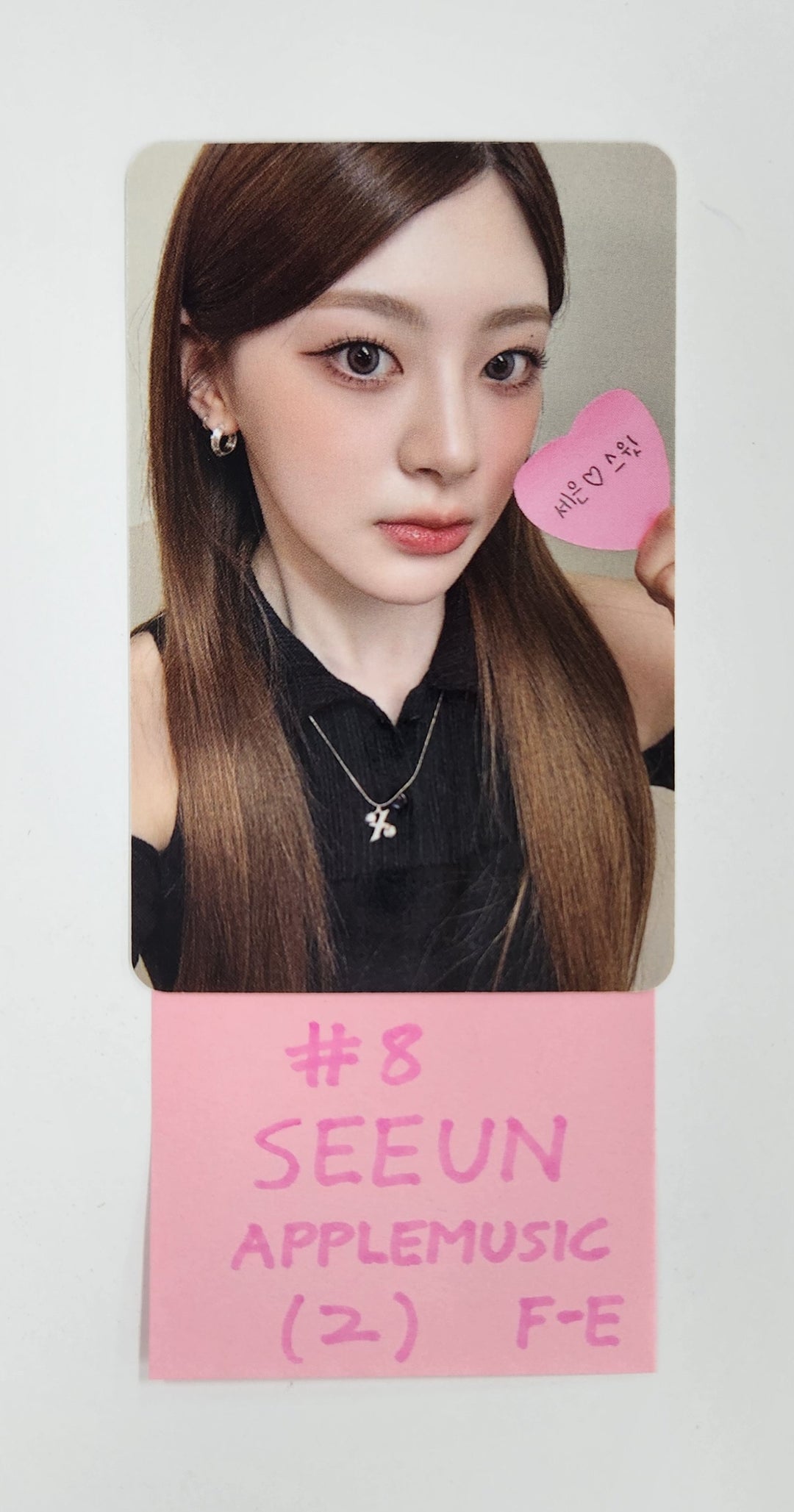 STAYC "S" - Apple Music Fansign Event Photocard  [25.4.2]