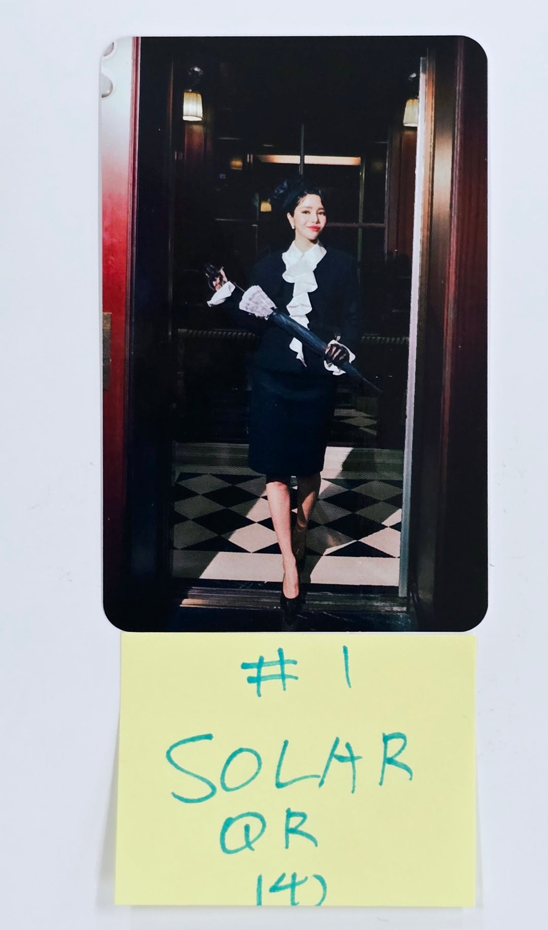 SOLAR (Of MAMAMOO) "WANT " - Official Photocard [PLVE Ver.] [25.4.3]