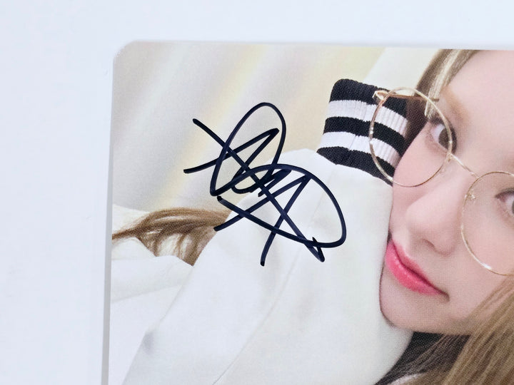 ODD YOUTH "Best Friendz" - Hand Autographed(Signed) Photocard [25.4.3]