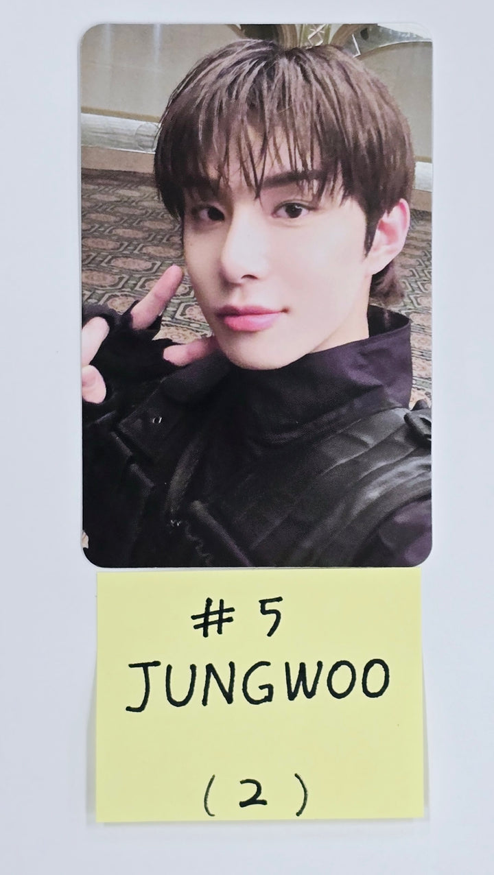 NCT 127 "NEO CITY : SEOUL - THE MOMENTUM" - Official Trading Photocard [25.4.7]