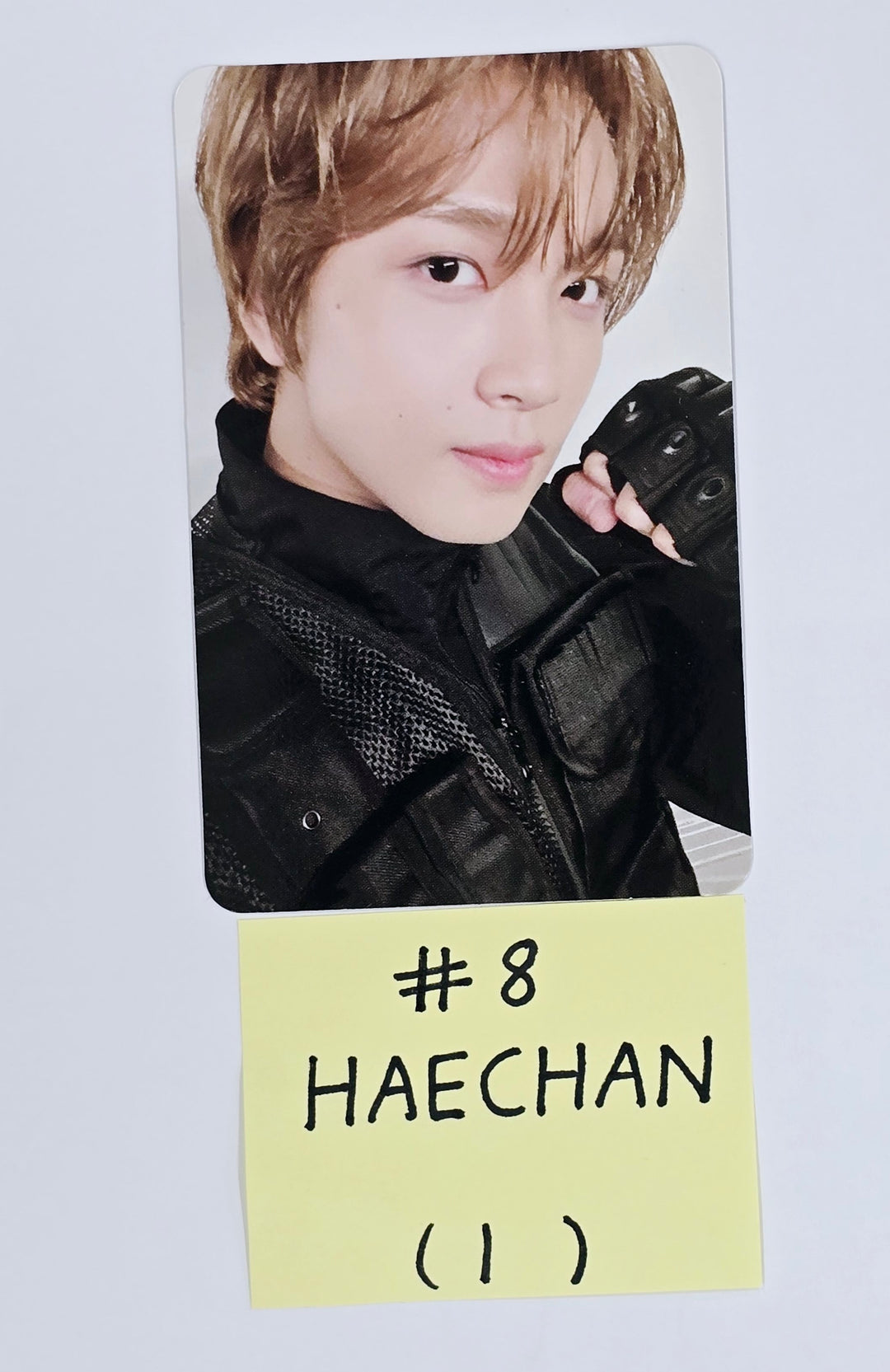 NCT 127 "NEO CITY : SEOUL - THE MOMENTUM" - Official Trading Photocard [25.4.7]
