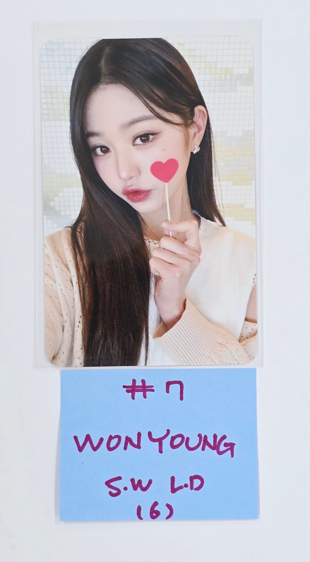 IVE "EMPATHY" - Offline Soundwave Lucky Draw Event Photocard [25.4.7]