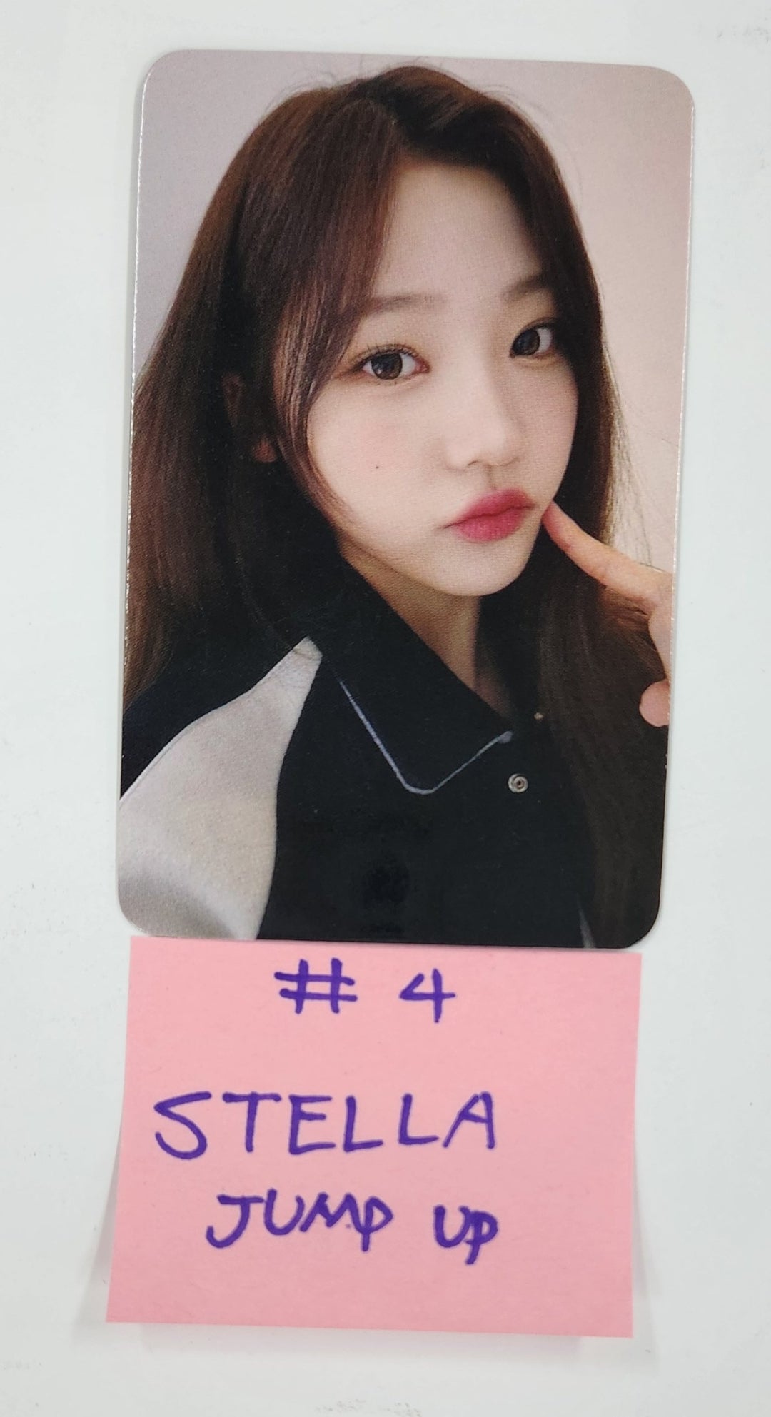 Hearts2Hearts "The Chase" - Jump Up Fansign Event Photocard [25.4.8]