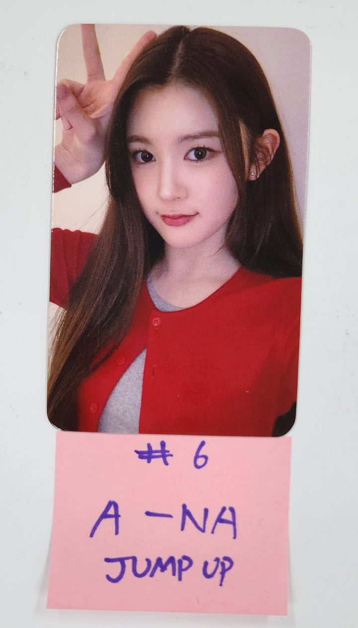 Hearts2Hearts "The Chase" - Jump Up Fansign Event Photocard [25.4.8]