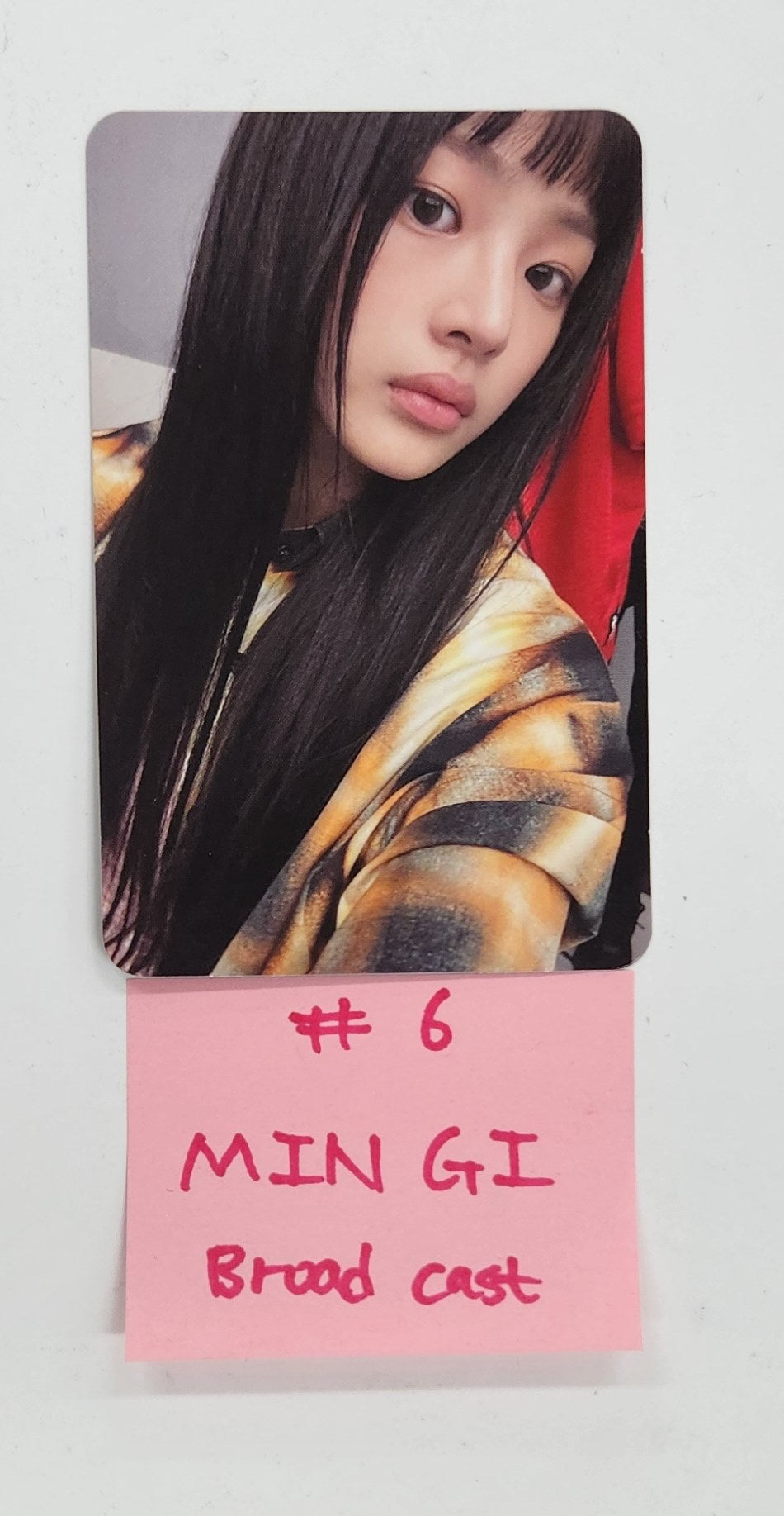 Newjeans "Supernatural" - Broadcast Photocard [25.4.7]