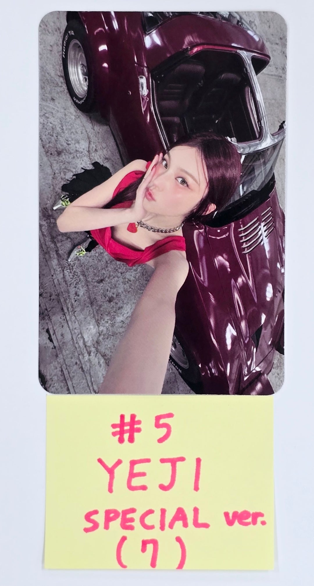 YEJI (Of ITZY) "Air" - Official Photocard [SPECIAL VER.] [25.4.8]