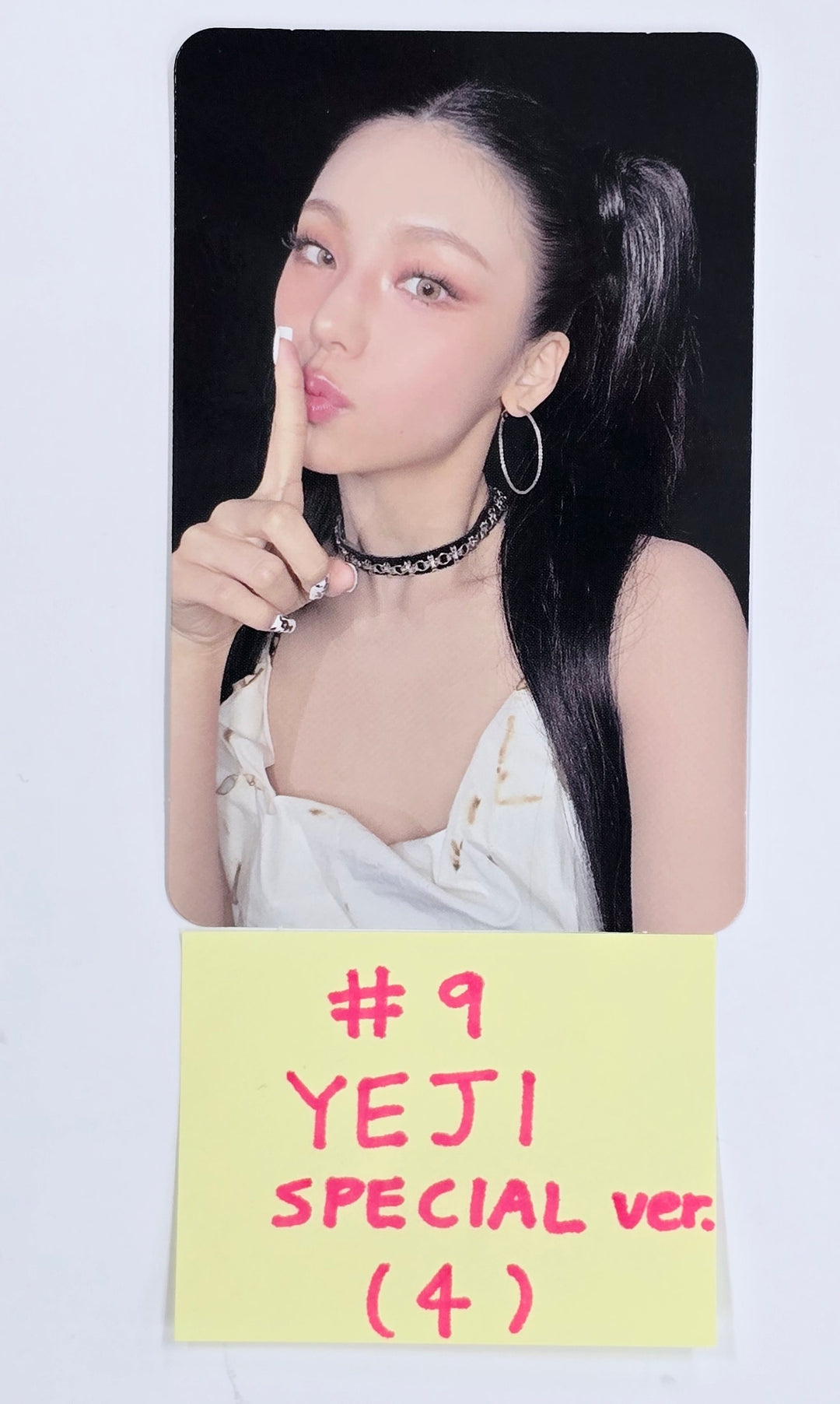 YEJI (Of ITZY) "Air" - Official Photocard [SPECIAL VER.] [25.4.8]