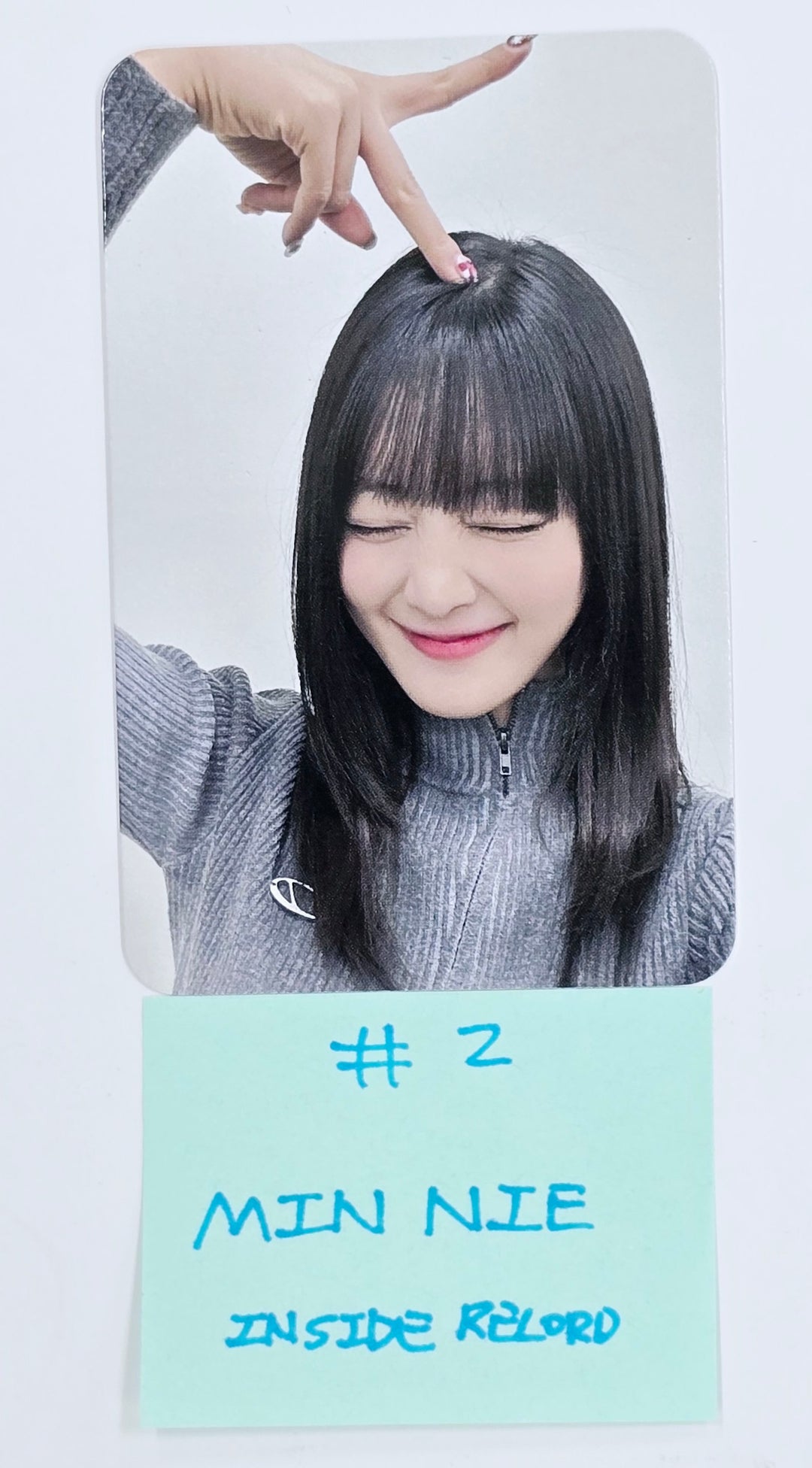 Minnie (of (G)I-DLE) "Her" - Inside Record Fansign Event Photocard [25.4.9]