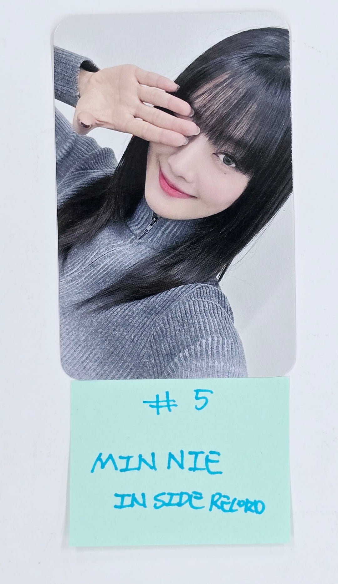 Minnie (of (G)I-DLE) "Her" - Inside Record Fansign Event Photocard [25.4.9]