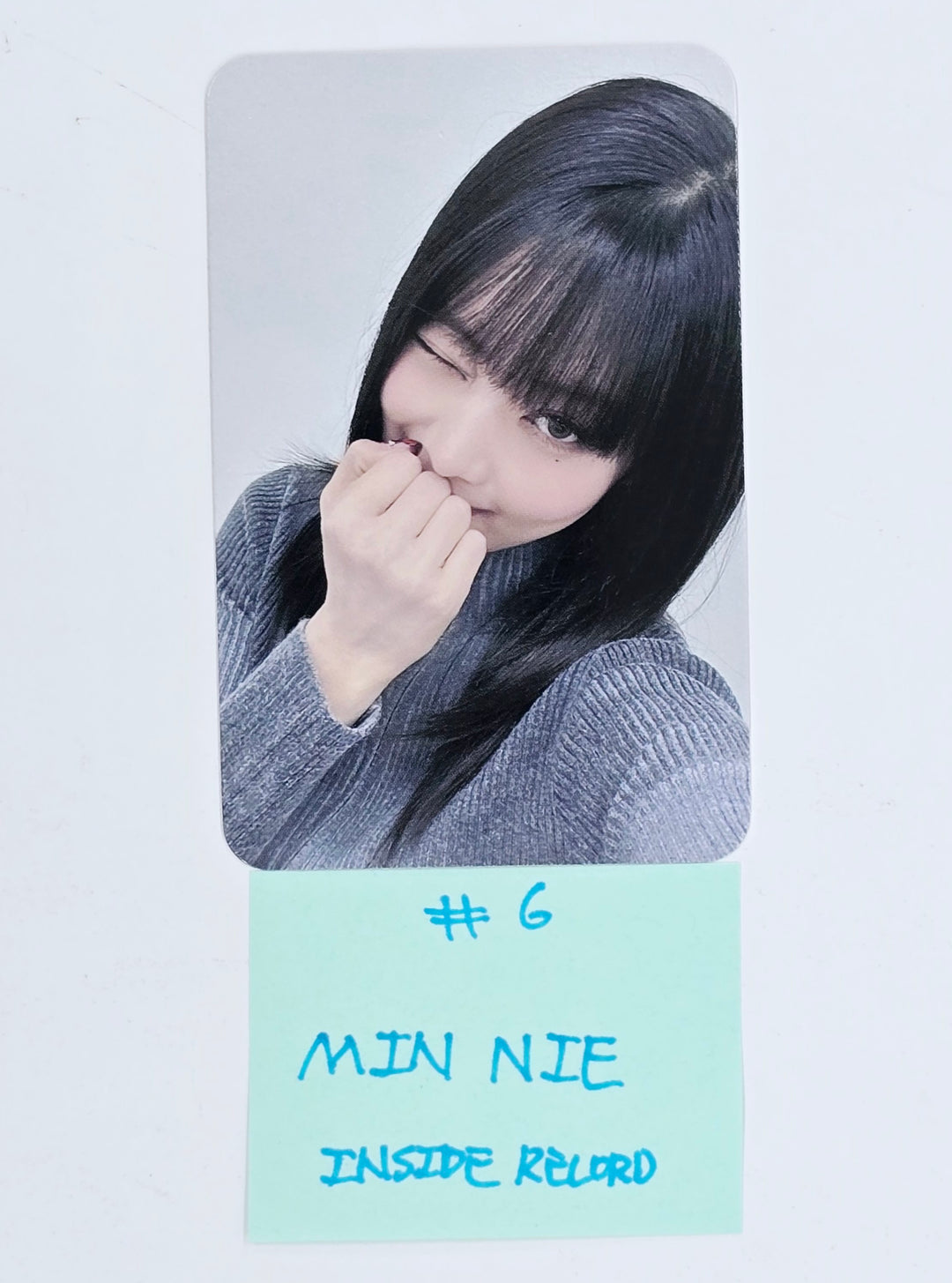 Minnie (of (G)I-DLE) "Her" - Inside Record Fansign Event Photocard [25.4.9]