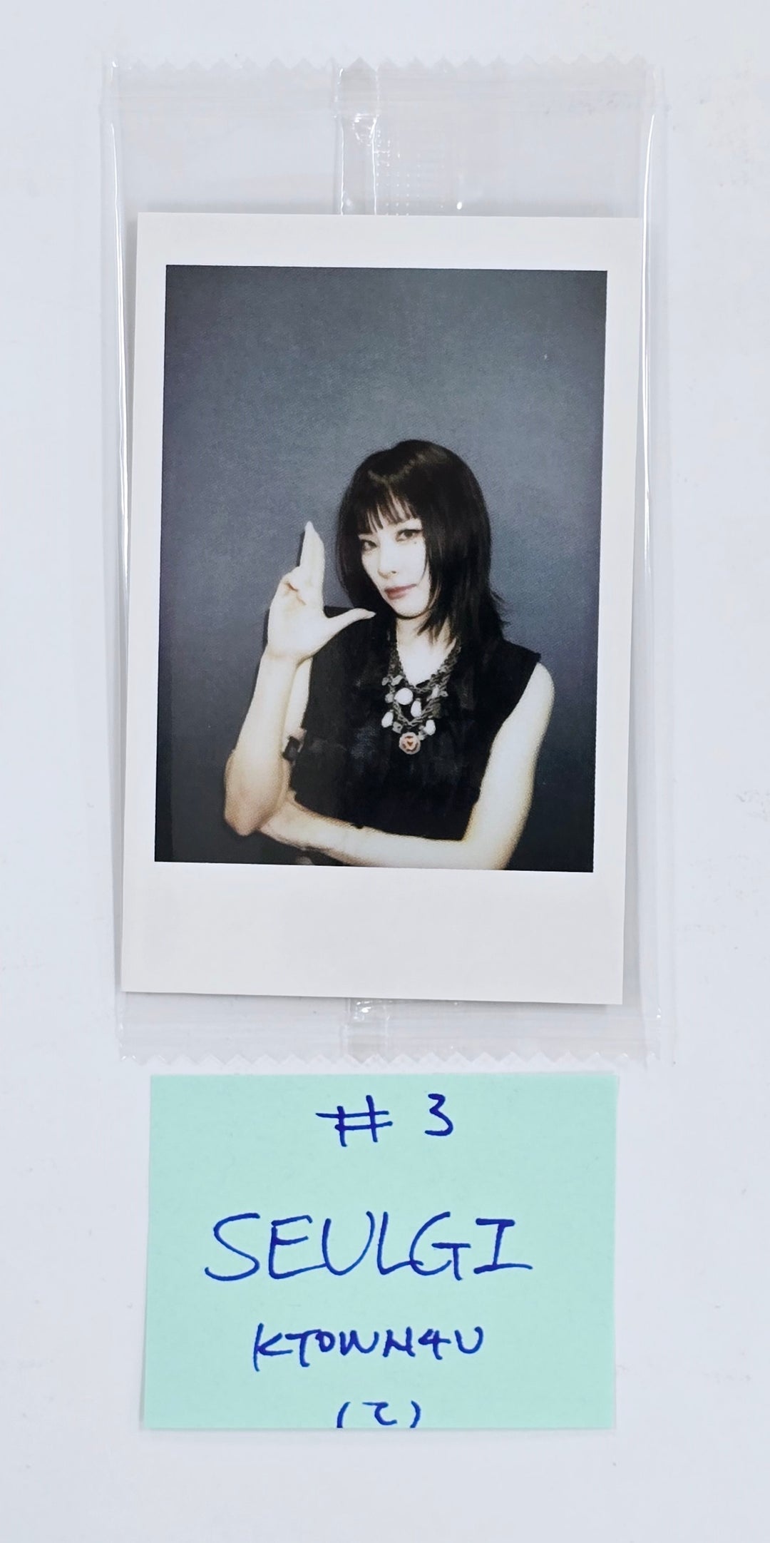 SEULGI (Of Red velvet) "Accidentally On Purpose" - Ktown4U Fansign Event Photocard Round 2 [25.4.9]
