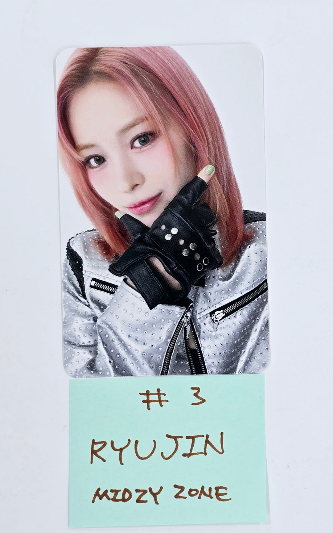 ITZY "BORN TO BE" 2ND WORLD TOUR - MIDZY Zone Event Photocard [25.4.9] - Must Read !