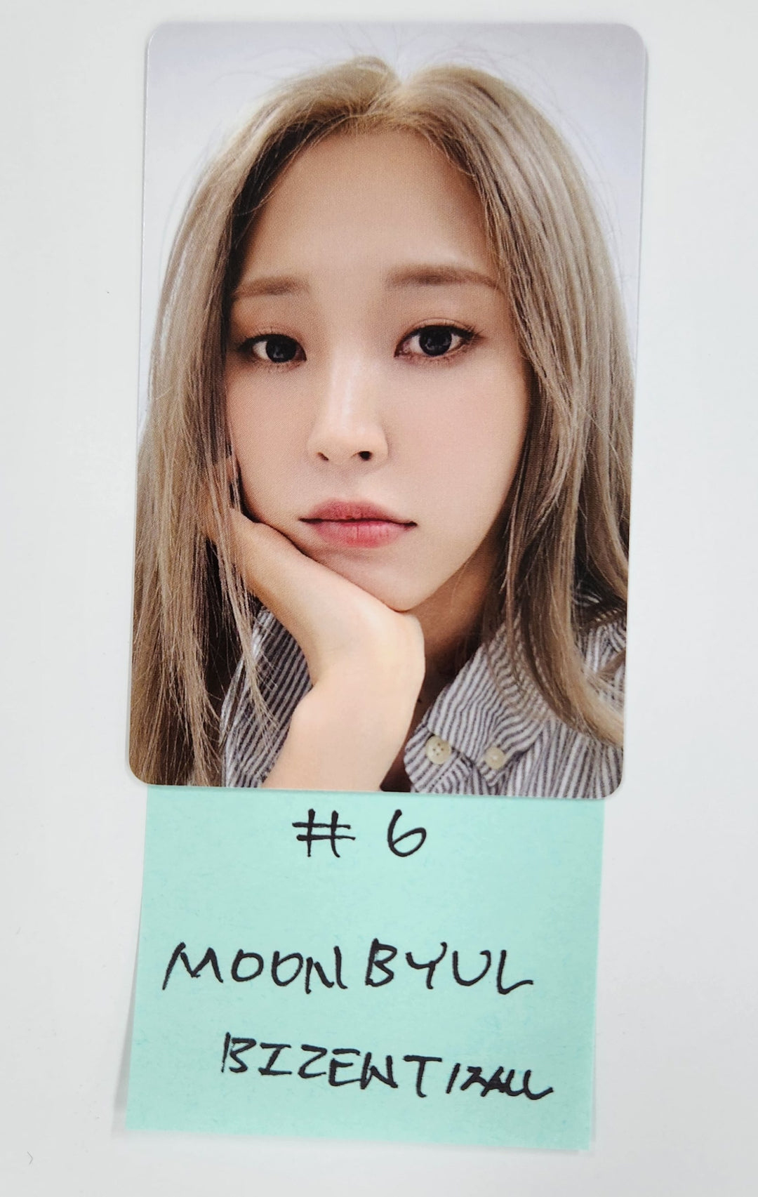 Moon Byul "Starlit of Twinkle" 9 Muse Figure Series - Bizent Mall Pre-Order Benefit Photocard [25.4.9]