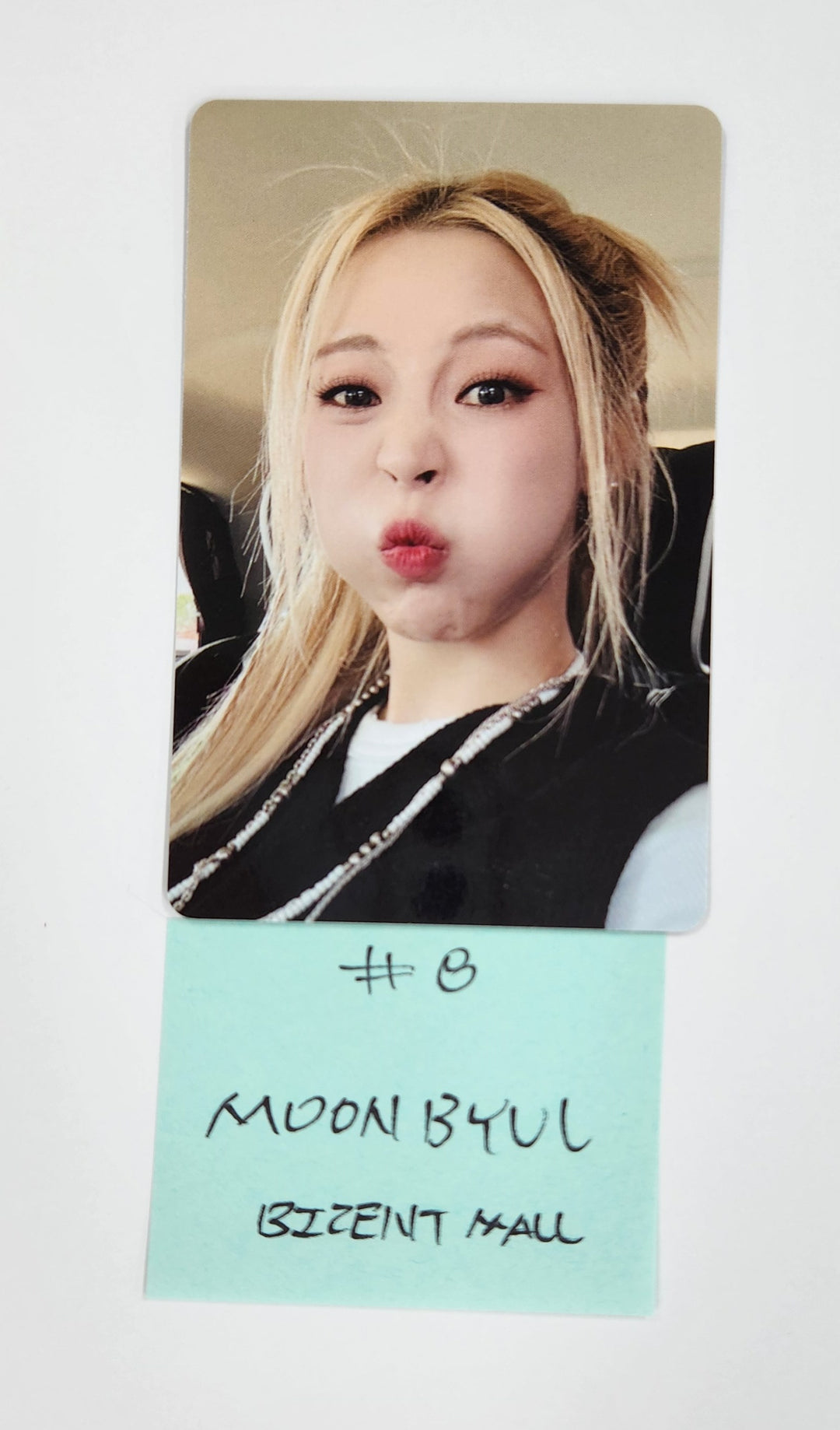 Moon Byul "Starlit of Twinkle" 9 Muse Figure Series - Bizent Mall Pre-Order Benefit Photocard [25.4.9]