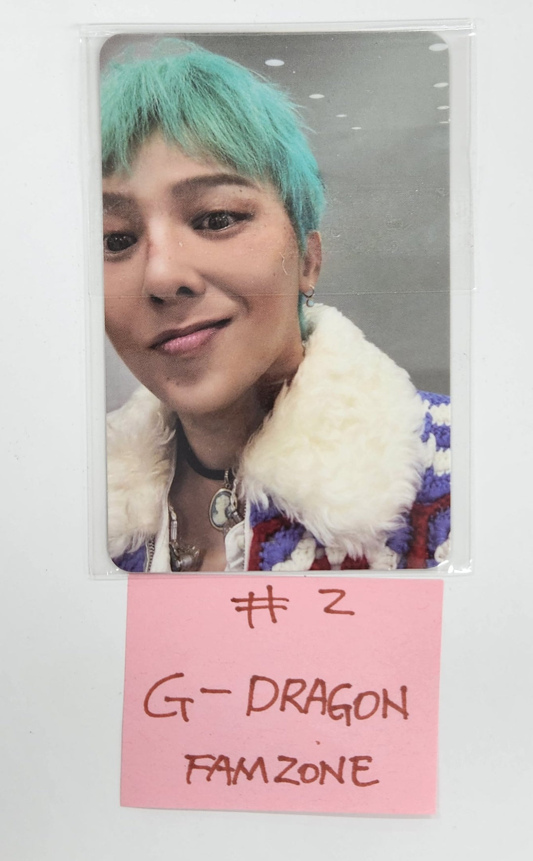 G-Dragon "Übermensch" 2025 World Tour - FAM ZONE Photocard [25.4.10]