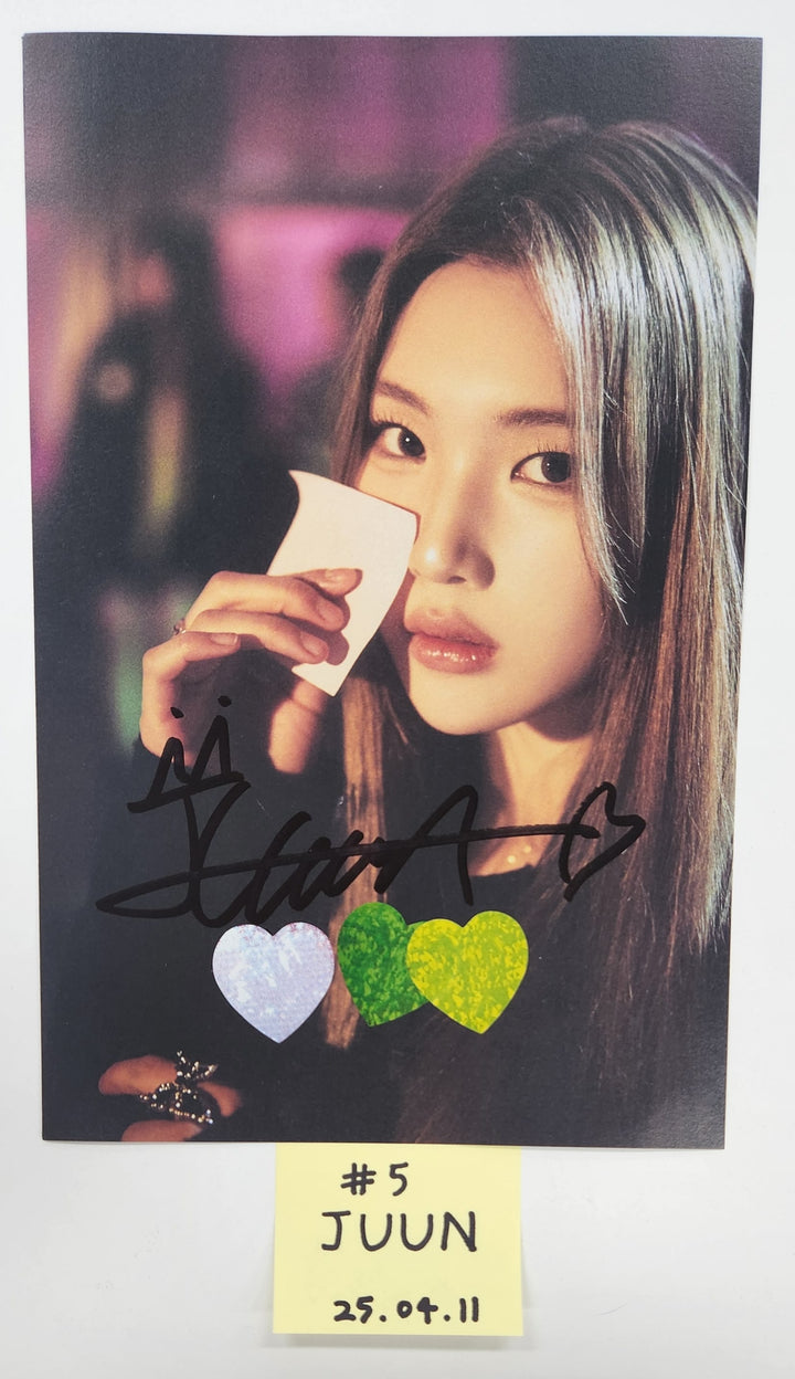 Hearts2Hearts "The Chase" - A Cut Page From Fansign Event Album [25.4.11]