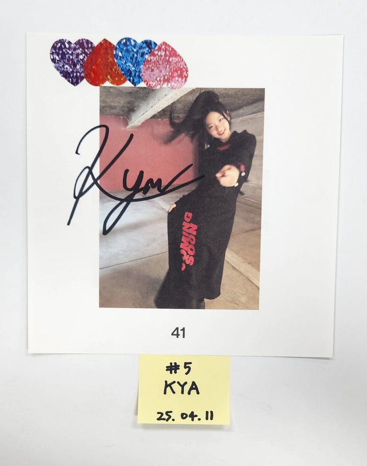 KiiiKiii "UNCUT GEM" - A Cut Page From Fansign Event Album [25.4.11]